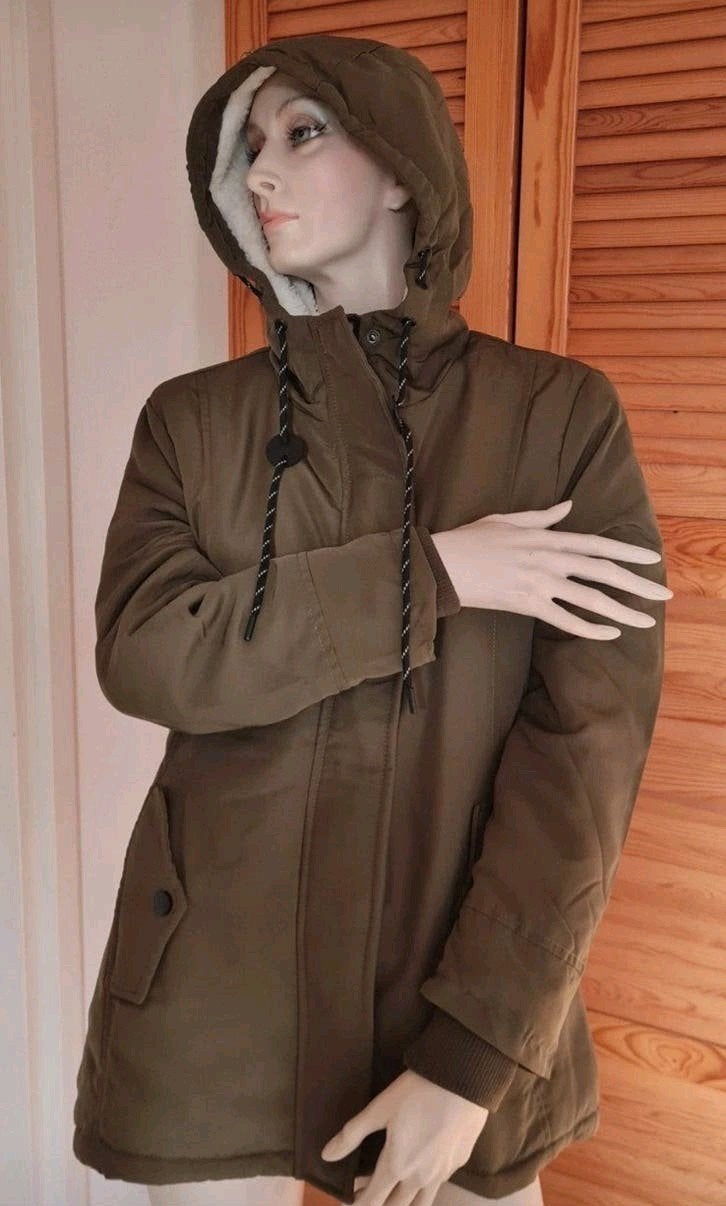 Mooie groene/khaki jas maat L met teddy voering, Kleding | Dames, Ophalen of Verzenden, Nieuw, Maat 42/44 (L), Groen