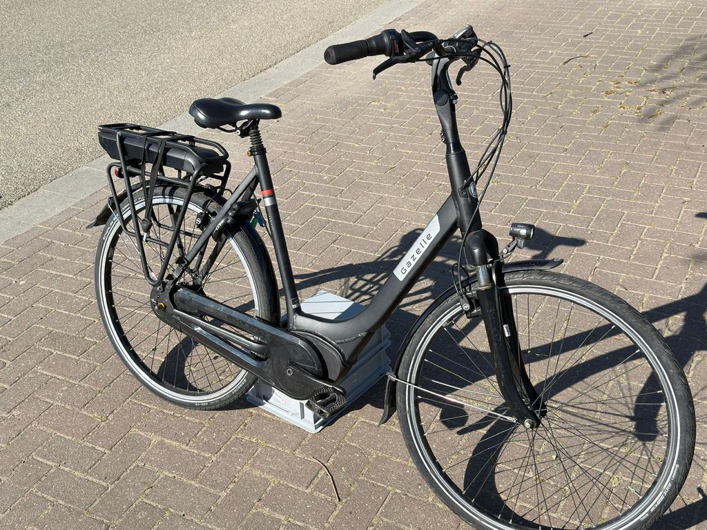 Gazelle C7 Plus elektrische fiets - 400Wh accu, Fietsen en Brommers, Elektrische fietsen, Ophalen, Gazelle, 4331CD, Zo goed als nieuw