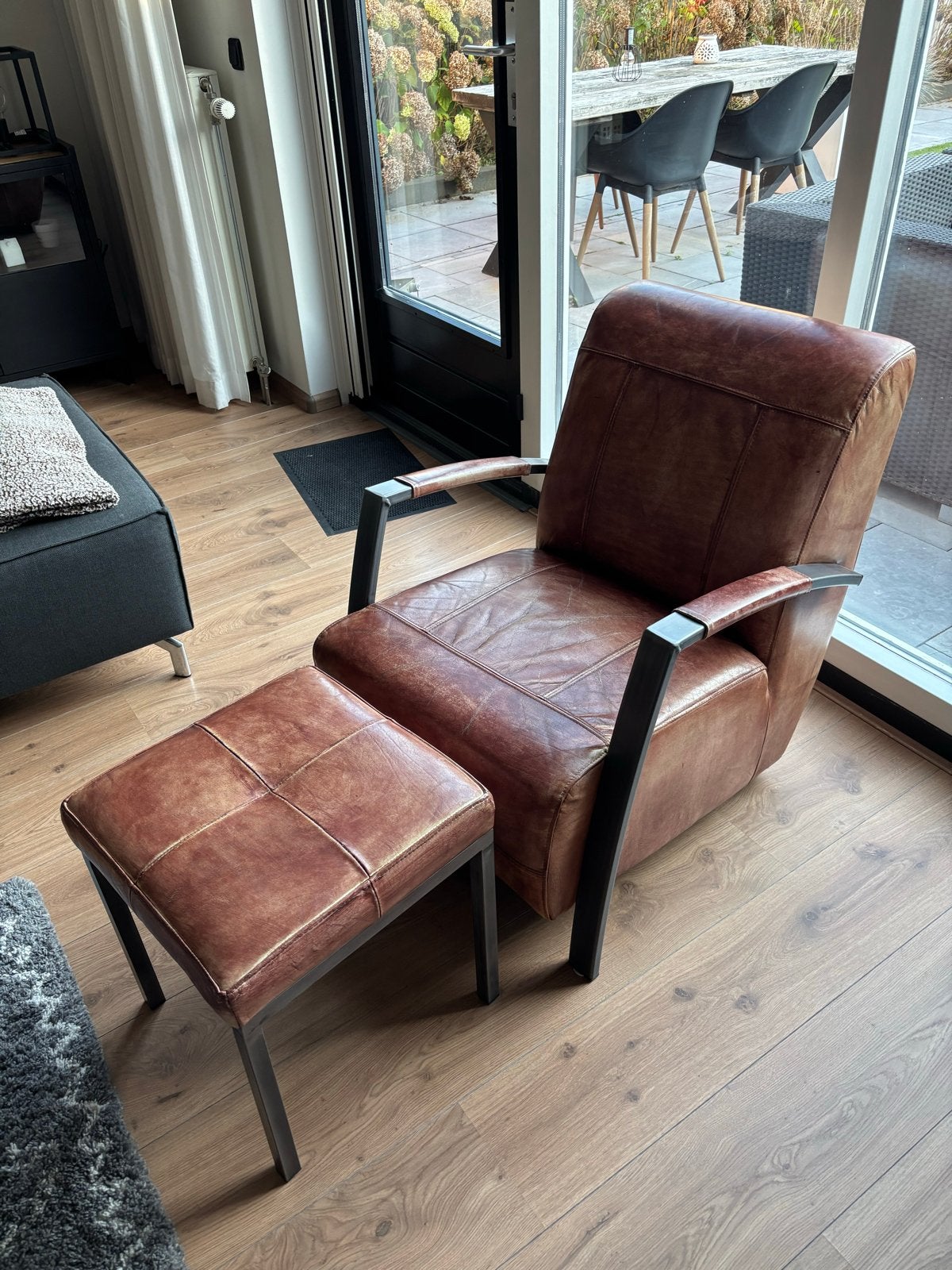 Leren fauteuil met voetenbank, Ophalen, Gebruikt, Eenpersoons, Minder dan 150 cm