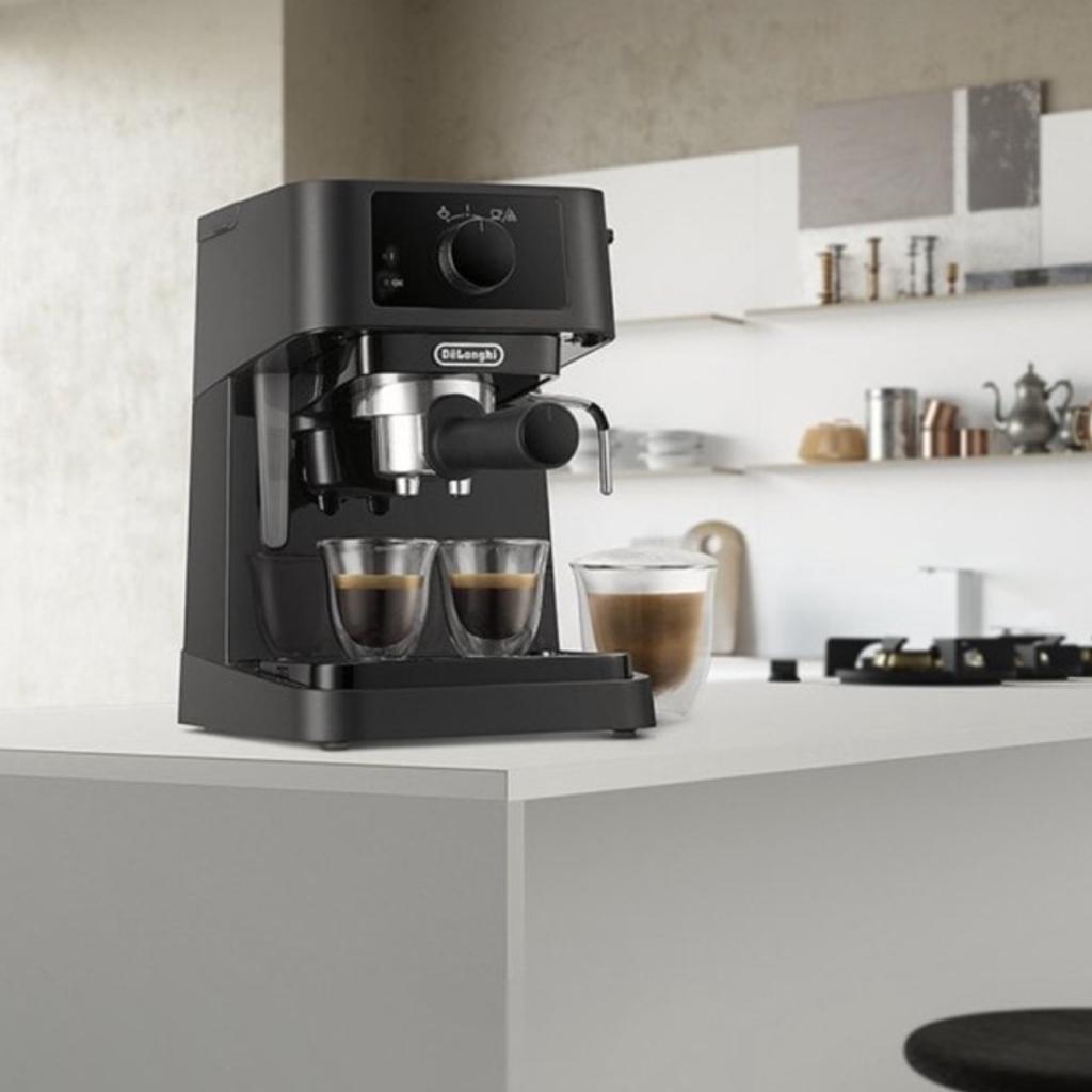 Delonghi Stilosa EC235.BK Espresso machine - Ex demo model, Ruilrijk, Zo goed als nieuw, Info@ruilrijk.nl, Neerstraat 60, 6041 KD Roermond