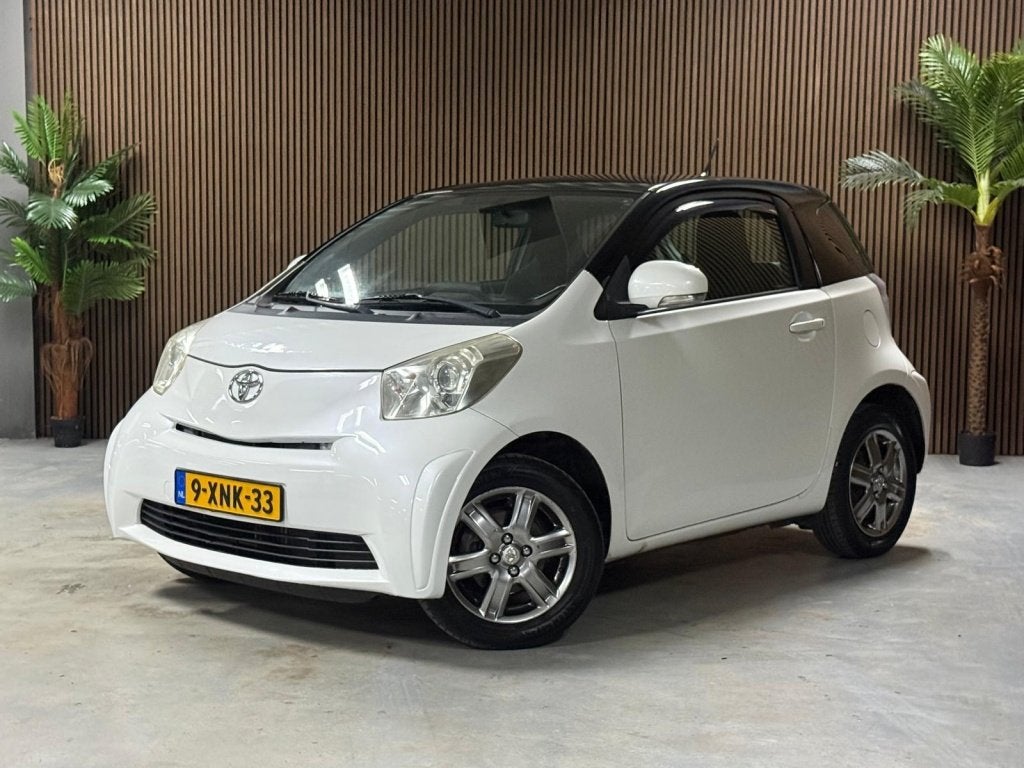 Toyota iQ 1.0 VVTi Comfort (bj 2009), Gebruikt, 4 stoelen, Bedrijf, Handgeschakeld
