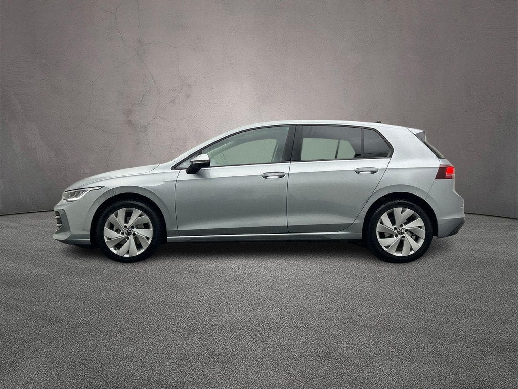 Volkswagen Golf Life Edition 1.5 TSI 115pk Adaptive cruise c, Voorwielaandrijving, Stof, 116 pk, 1204 kg