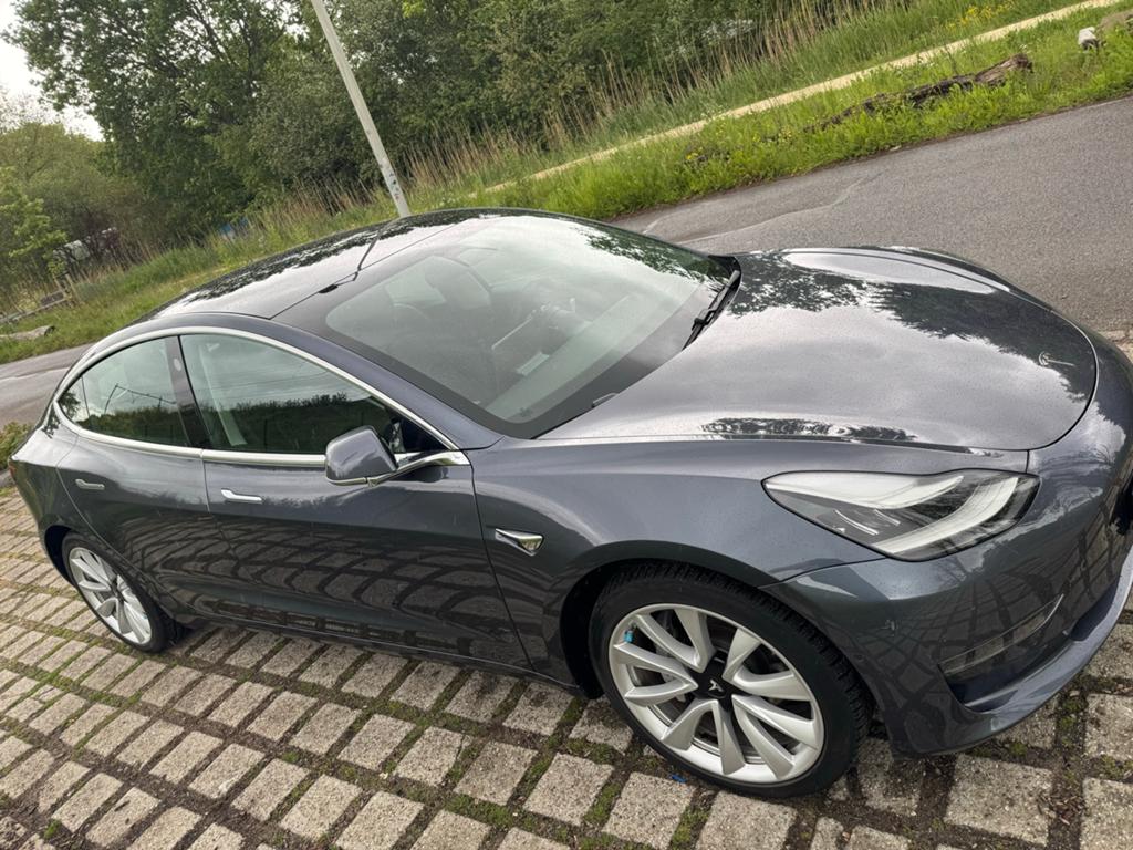 Tesla Model 3 2019 Grijs, Automaat, 1831 kg, Zwart, Elektrisch