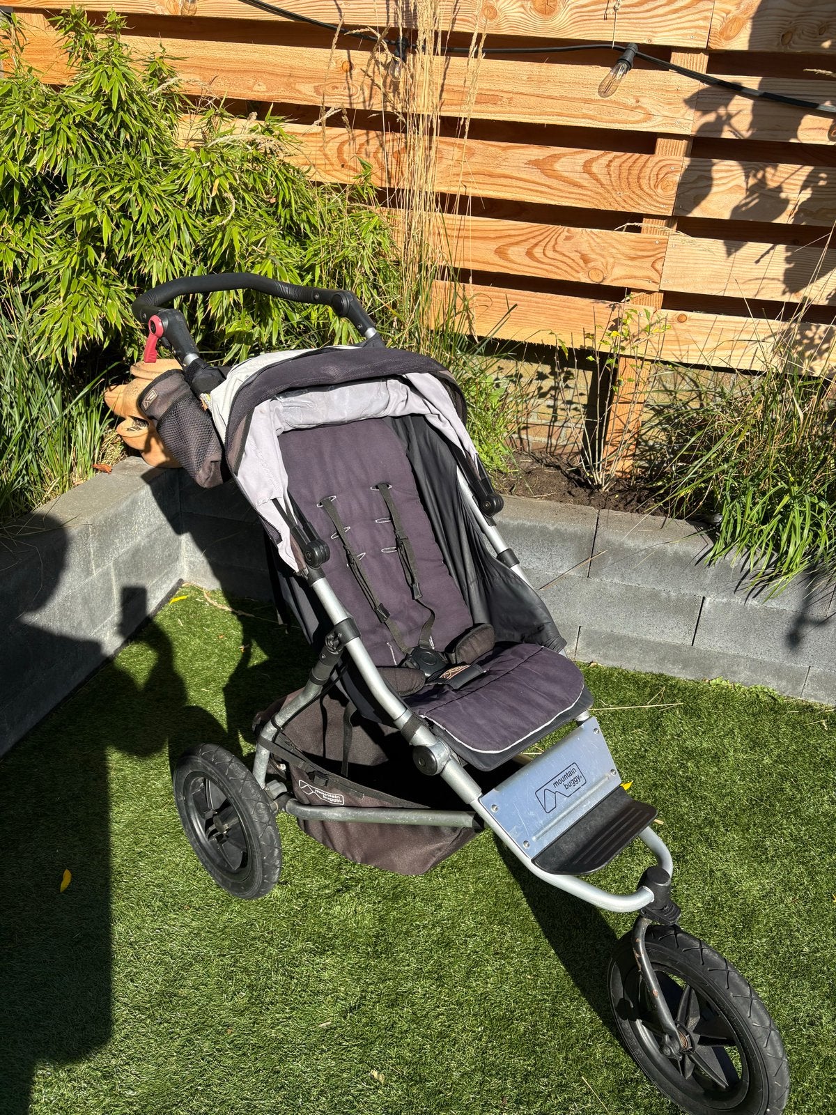 Mountain Buggy Urban Jungle kinderwagen, Gebruikt, Luchtbanden, Ophalen, Kinderwagen