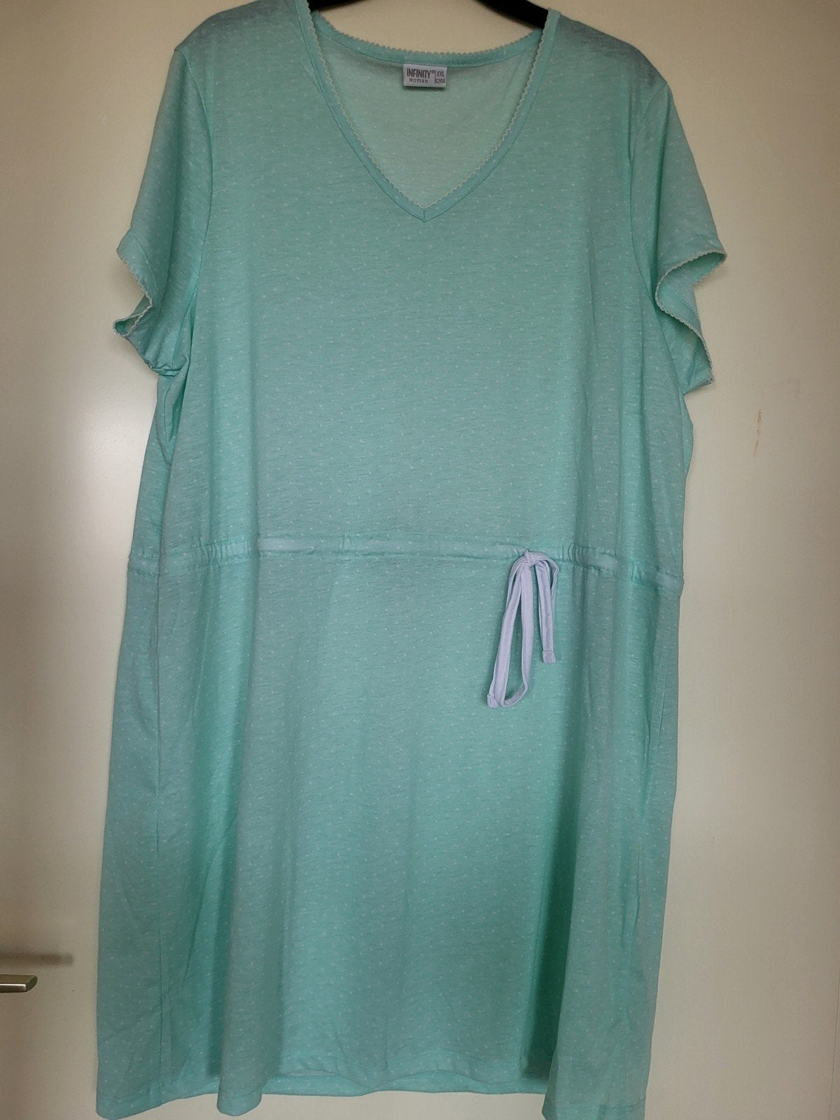 nachthemd nieuw staat 52/54 in valt uit als 48/50, Kleding | Dames, Pyjama's, Ophalen of Verzenden, Zo goed als nieuw, Maat 46/48 (XL) of groter