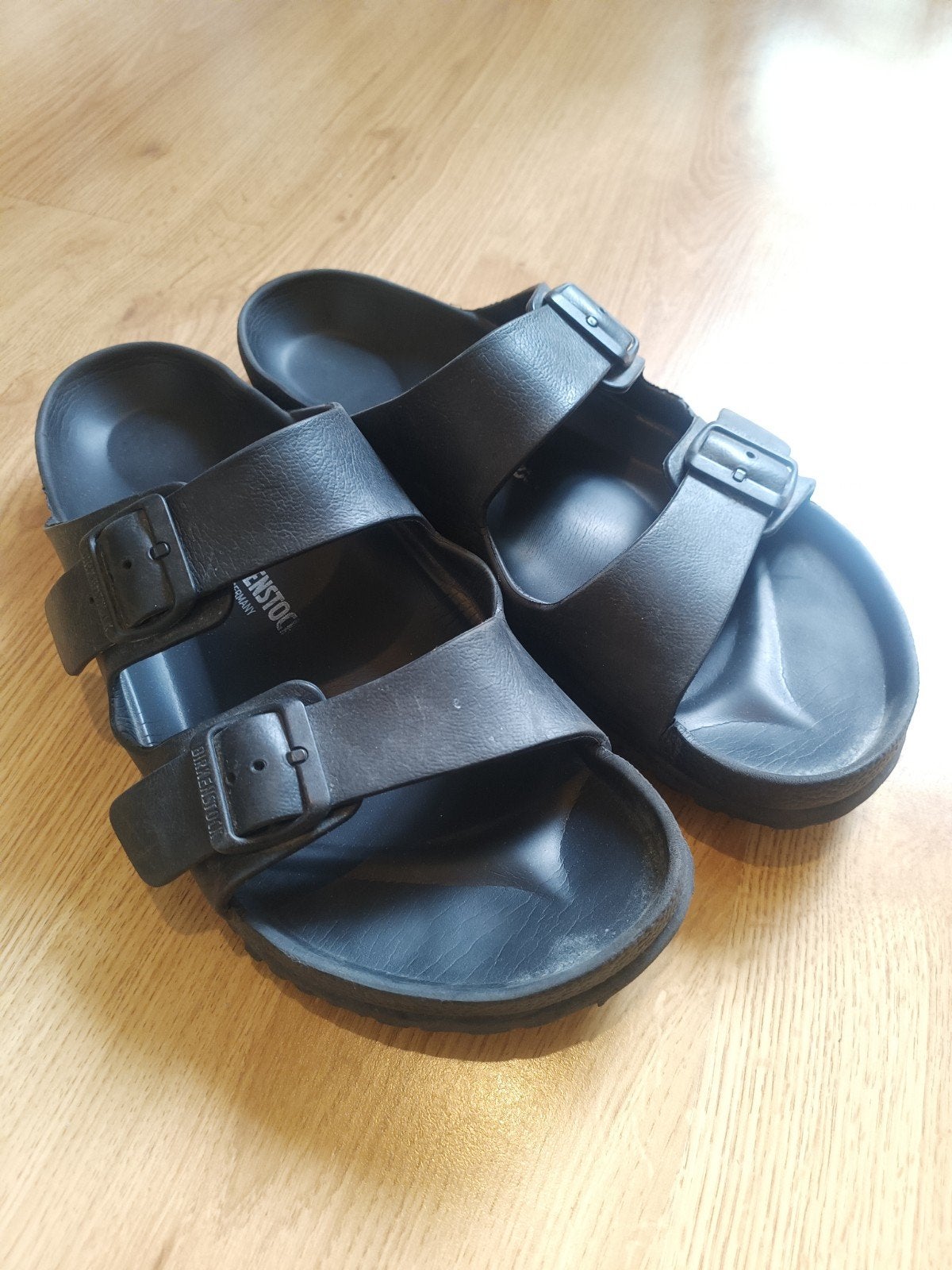 Zwarte Birkenstock slippers maat 45, Ophalen of Verzenden, Gedragen, Zwart, Slippers