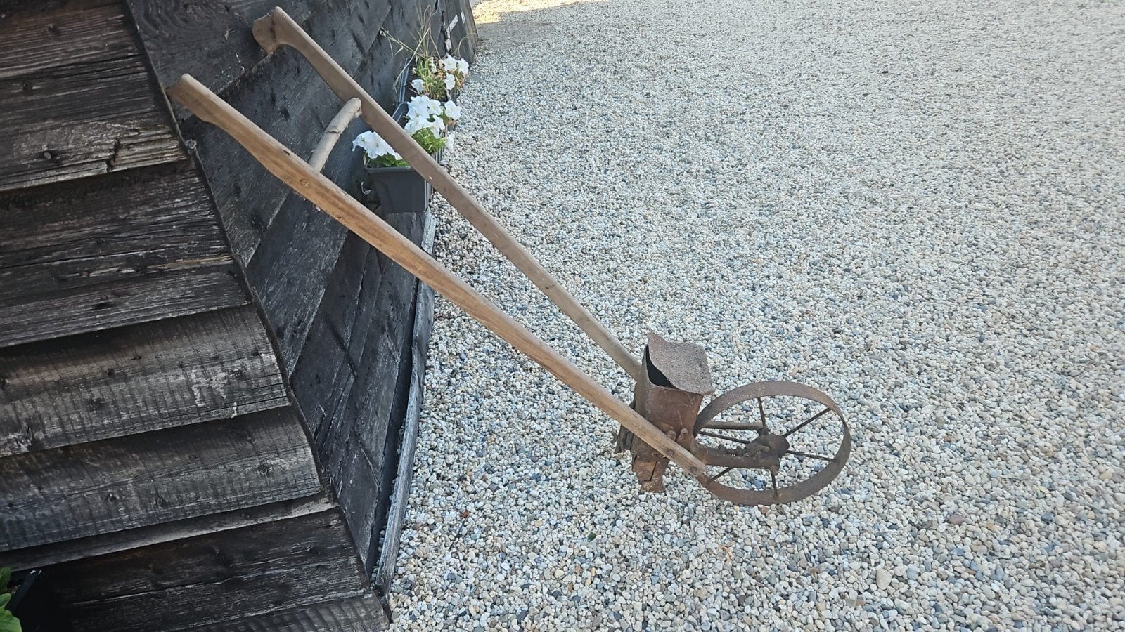 Handzaaimachine antiek, Antiek en Kunst, Antiek | Gereedschap en Instrumenten, Ophalen
