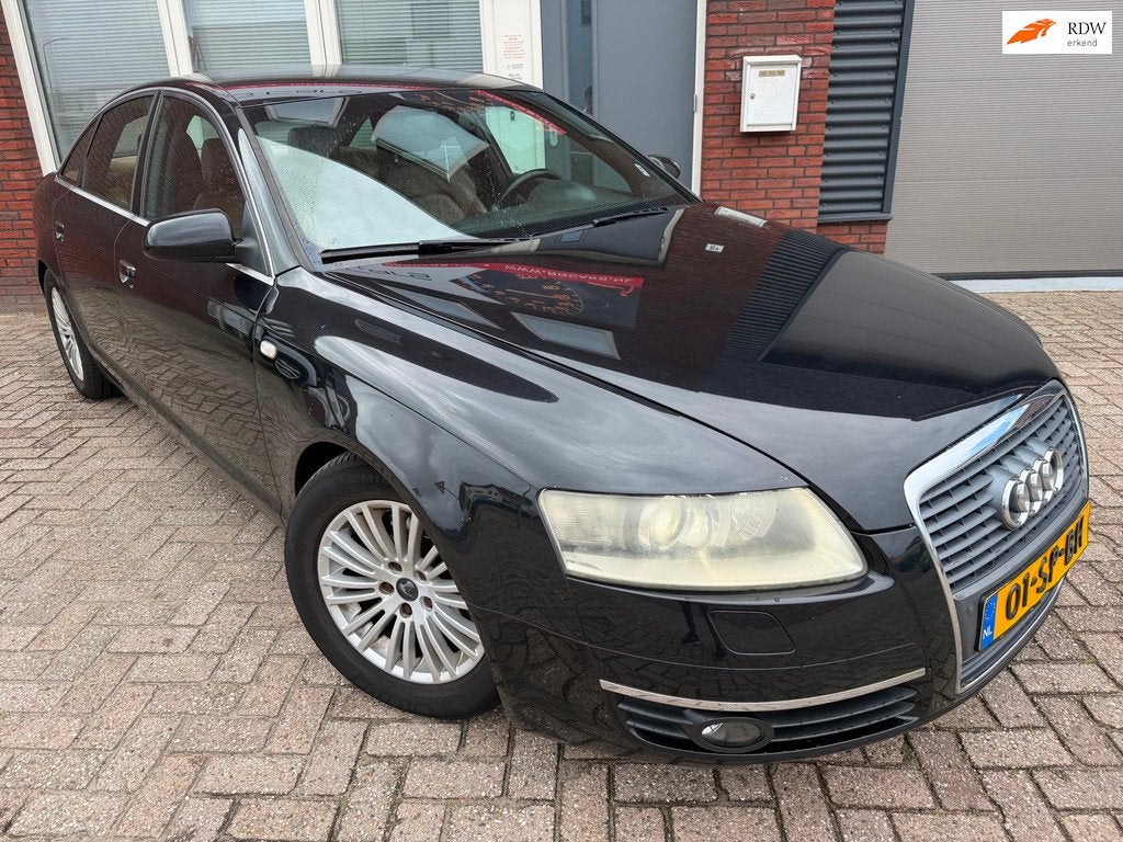 Audi A6 Limousine 2.4 Pro Line / Navi / Leder / PDC / AUT NA, Auto's, Audi, Met garantie (alle), Zwart, Bedrijf, Parkeersensor