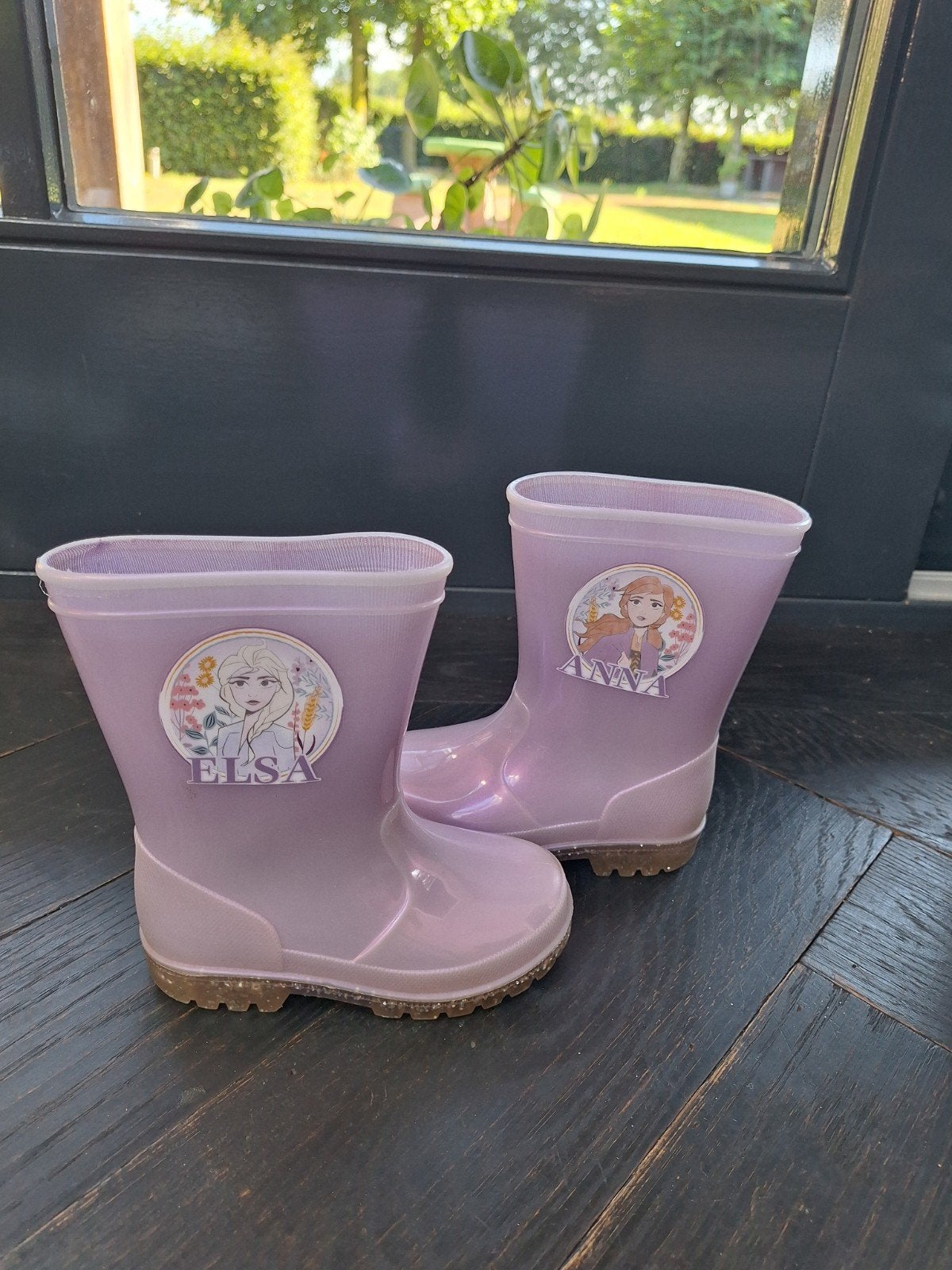 Frozen Elsa Anna regenlaarzen paars glitter maat 26, Kinderen en Baby's, Kinderkleding | Schoenen en Sokken, Meisje, Ophalen of Verzenden