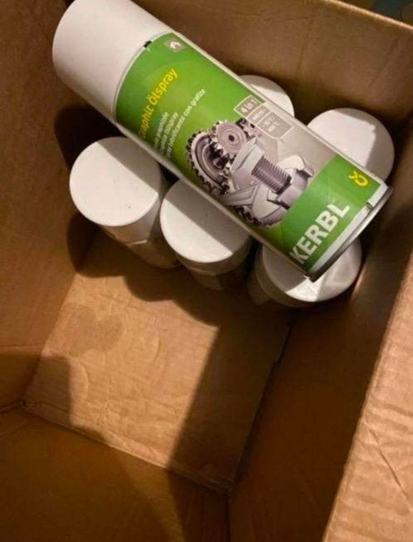 Kerbl 4 in 1 Graphite oil spray. Nieuw. Grafiet olie spray., Ophalen of Verzenden