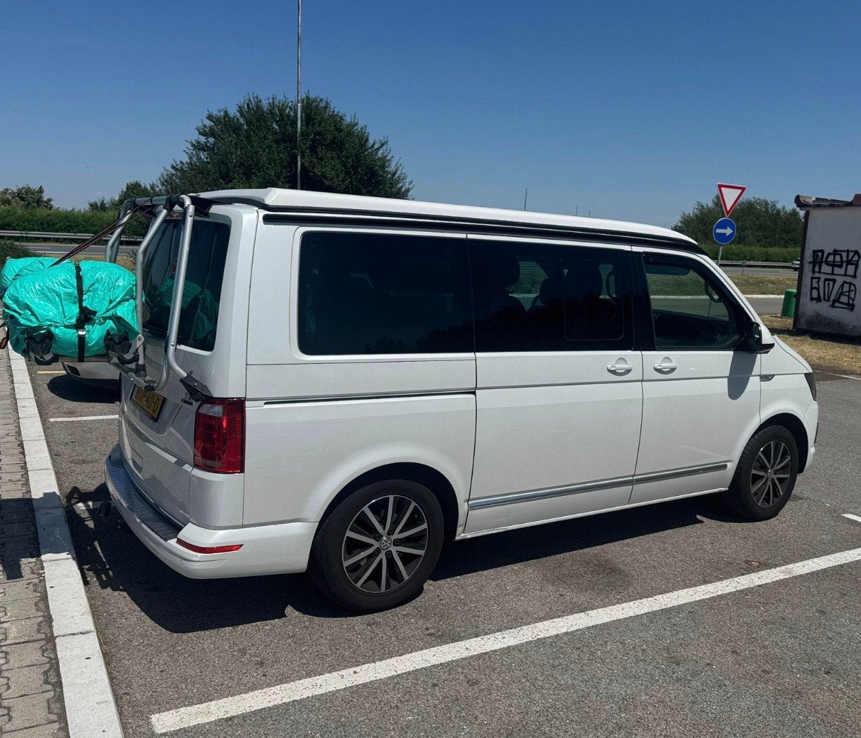 Te koop aangeboden: een perfect onderhouden Volkswagen T6, Caravans en Kamperen, Campers, Automaat, Buscamper of Camperbus, Volkswagen