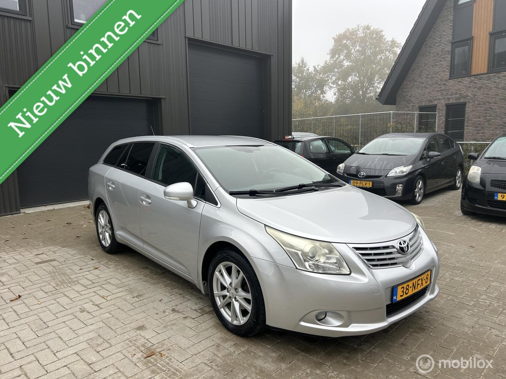 Toyota Avensis 1.8 VVTi Business Wagon Automaat, Auto's, 15 km/l, 4 cilinders, Origineel Nederlands, 1600 kg