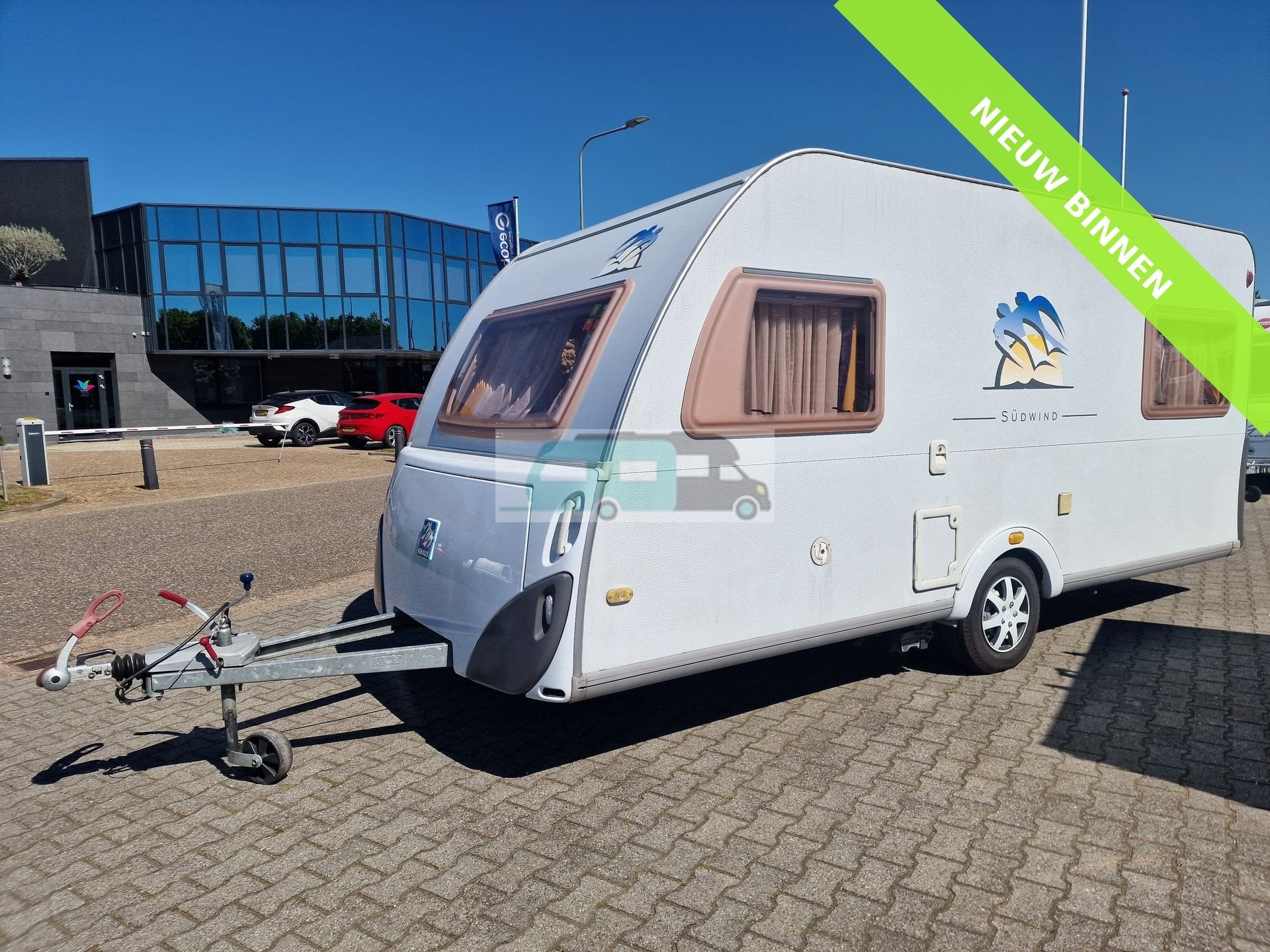 Knaus sudwind 450 TU 2004 Mover, voortent (bj 2004), Schokbreker, Bedrijf, 6 tot 7 meter, Knaus
