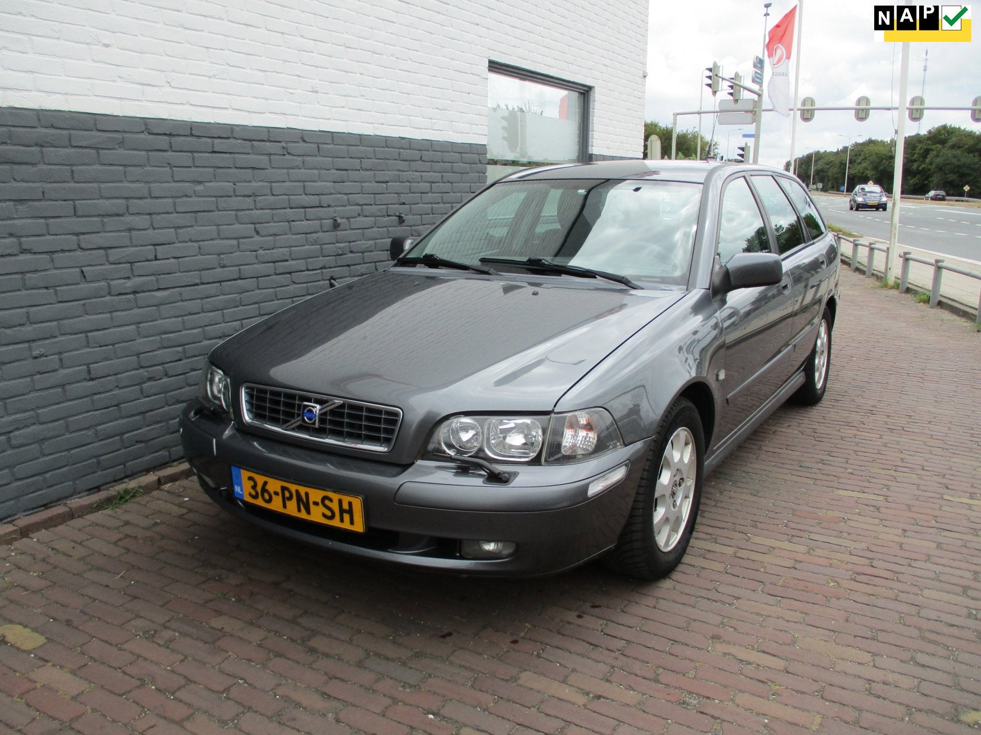 Volvo V40 2.0 T Europa, Auto's, Stof, Gebruikt, 4 cilinders, 163 pk