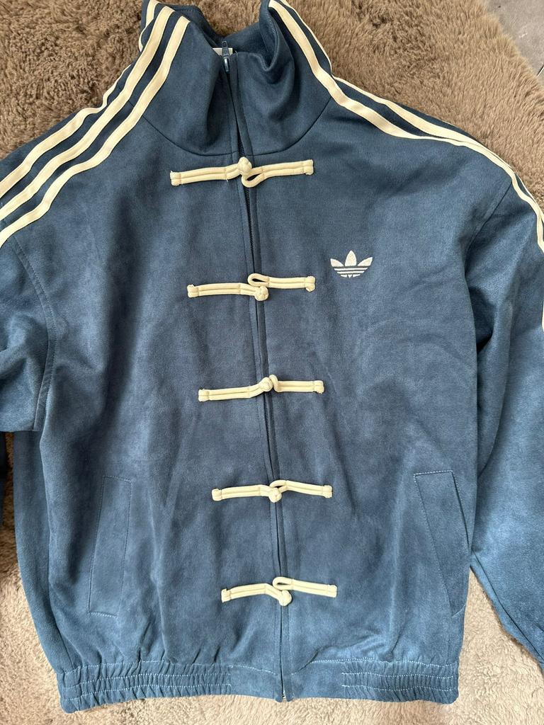 Adidas chinese new year m, Kleding | Heren, Truien en Vesten, Ophalen of Verzenden, Nieuw, Maat 48/50 (M), Blauw