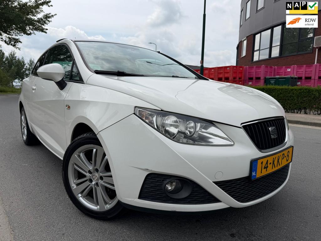 Seat Ibiza SC 1.4 Style BJ 2010 CLIMA/PANO/CRUISE/SPORTVELGE, Voorwielaandrijving, Zwart, 4 cilinders, Origineel Nederlands