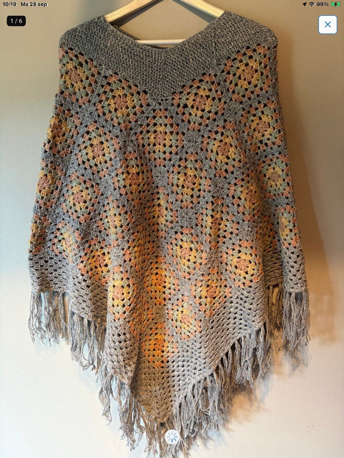 Handgemaakte Poncho Lana Grossa Cara - One Size, Verzenden, Zo goed als nieuw