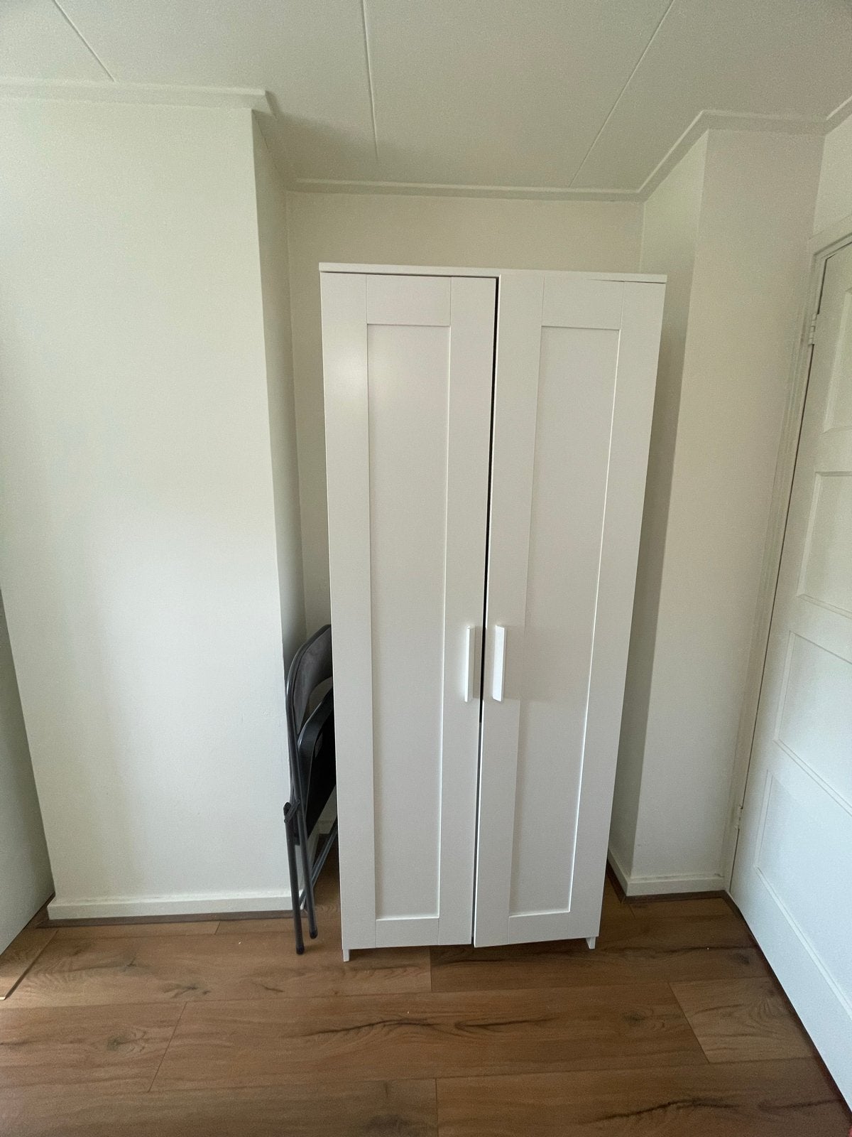 Witte kledingkast met hang- en legruimte, Huis en Inrichting, Ophalen, Gebruikt, 50 tot 100 cm, 150 tot 200 cm