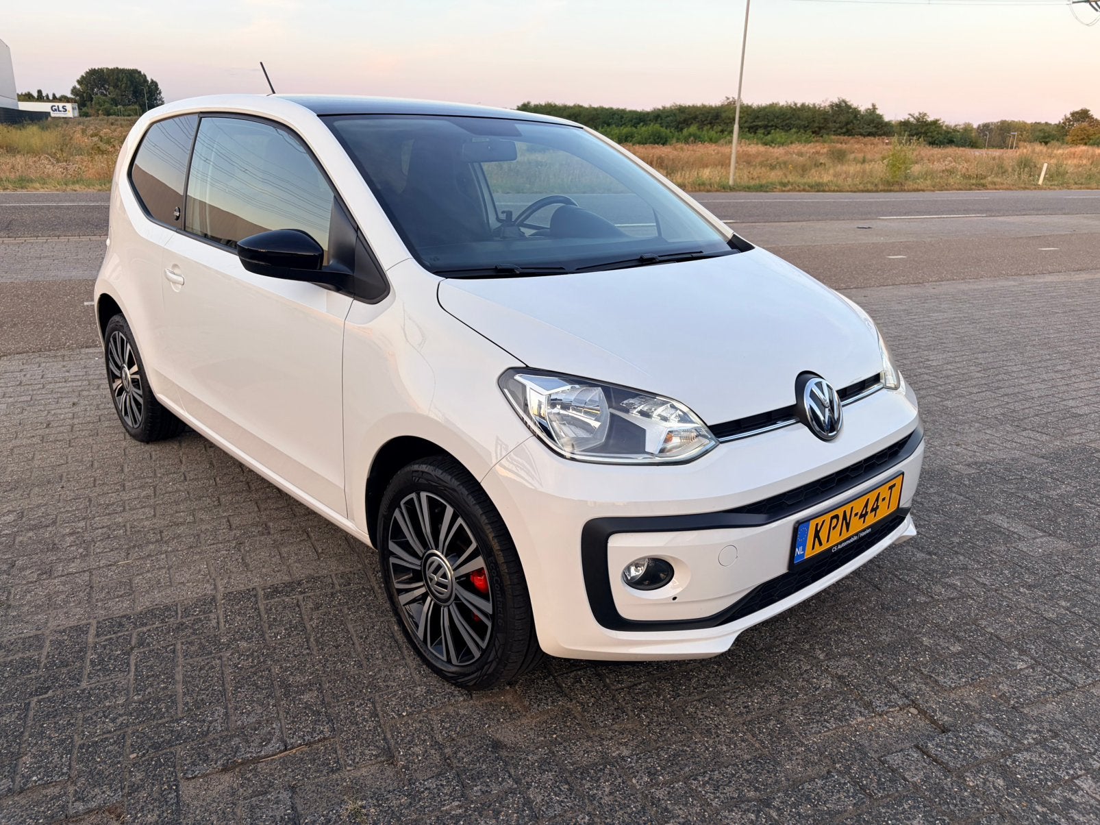 Volkswagen up! 1.0 sound up! 2017 Airco/PDC/Cruise control.., Voorwielaandrijving, Stof, Bedrijf, 3 cilinders