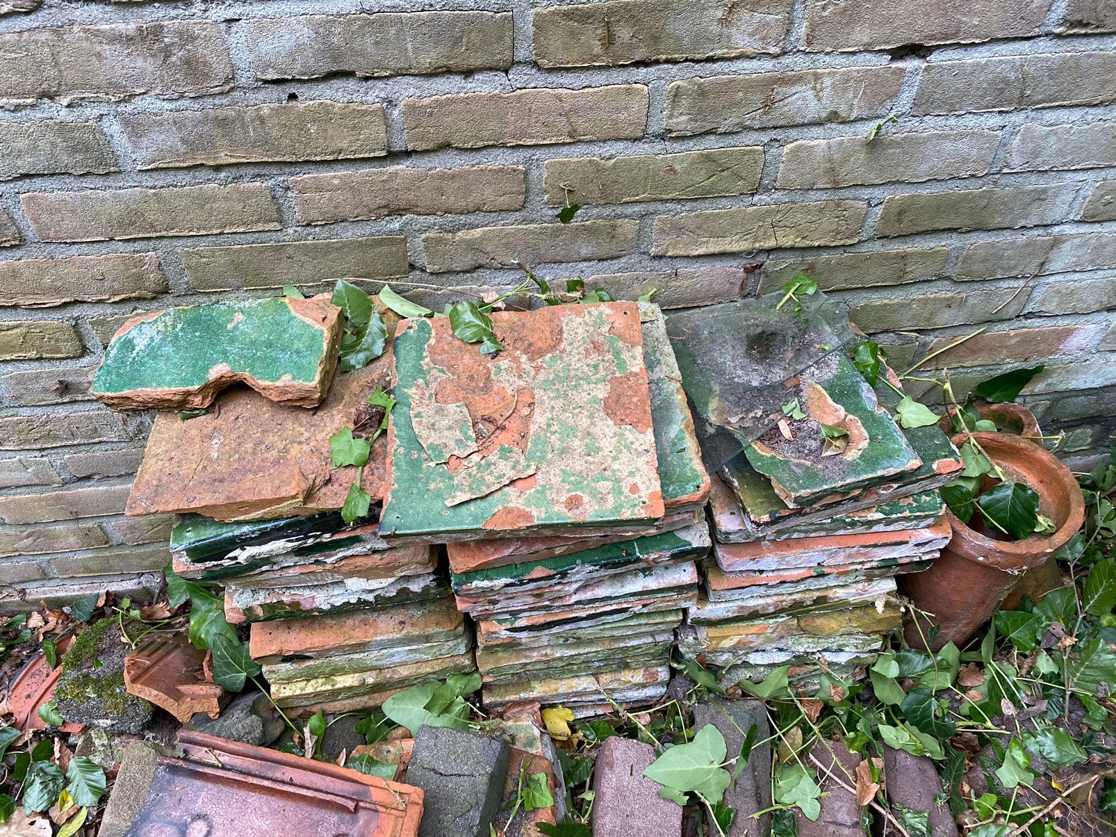 Oude plavuizen met groene glazuur - uniek en rustiek, Gebruikt, Steen of Klei, Minder dan 50 cm, 10 m² of meer