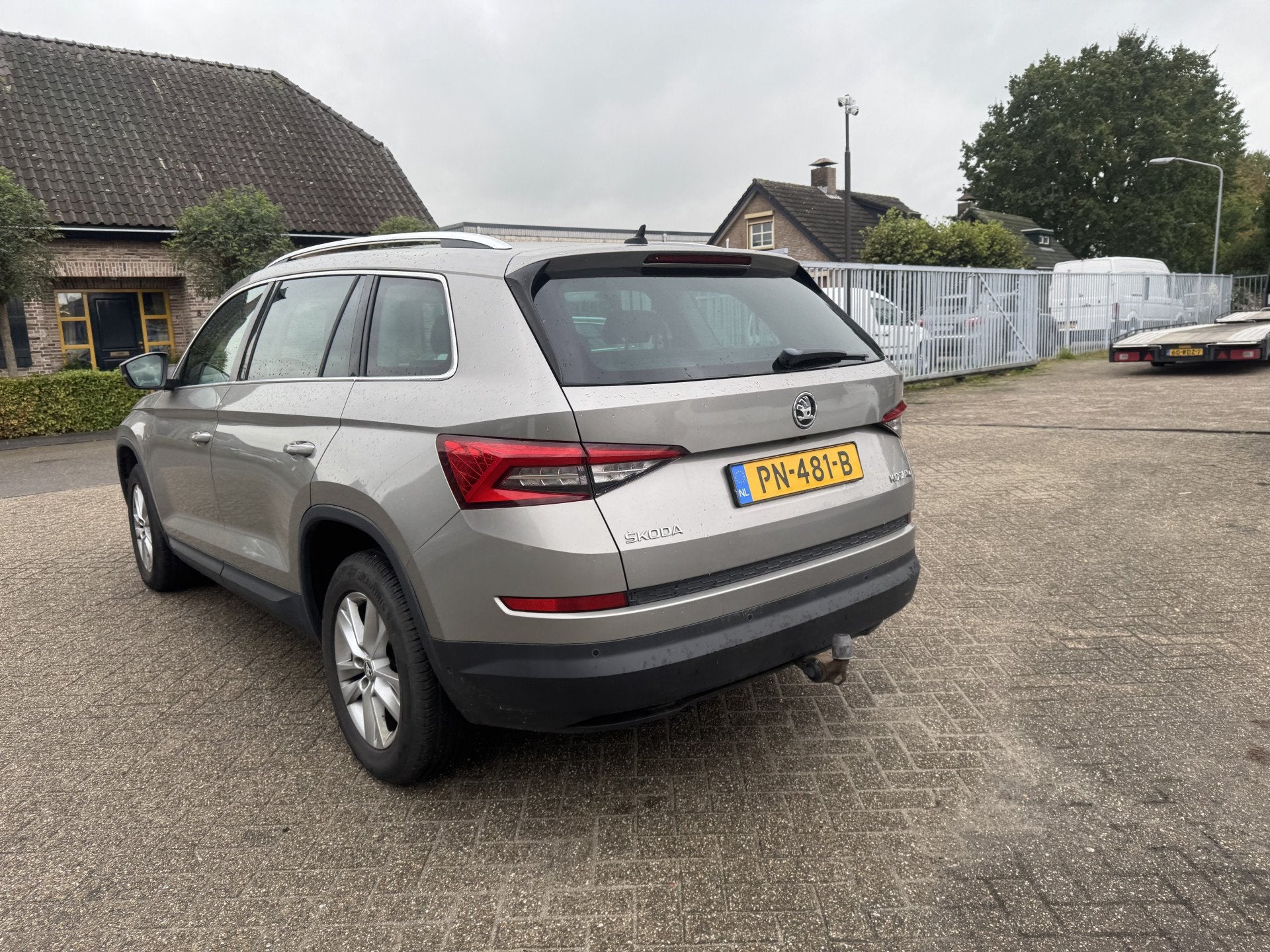 Skoda Kodiaq 1.4 TSI Style Business (bj 2017), Auto's, Voorwielaandrijving, Verwarmde buitenspiegels, Euro 6, 4 cilinders
