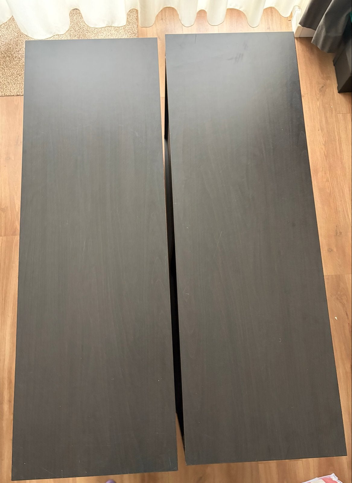 Foto 10 van 2x Ikea Besta dressoir met grijze deurtjes - 120x65x40 cm