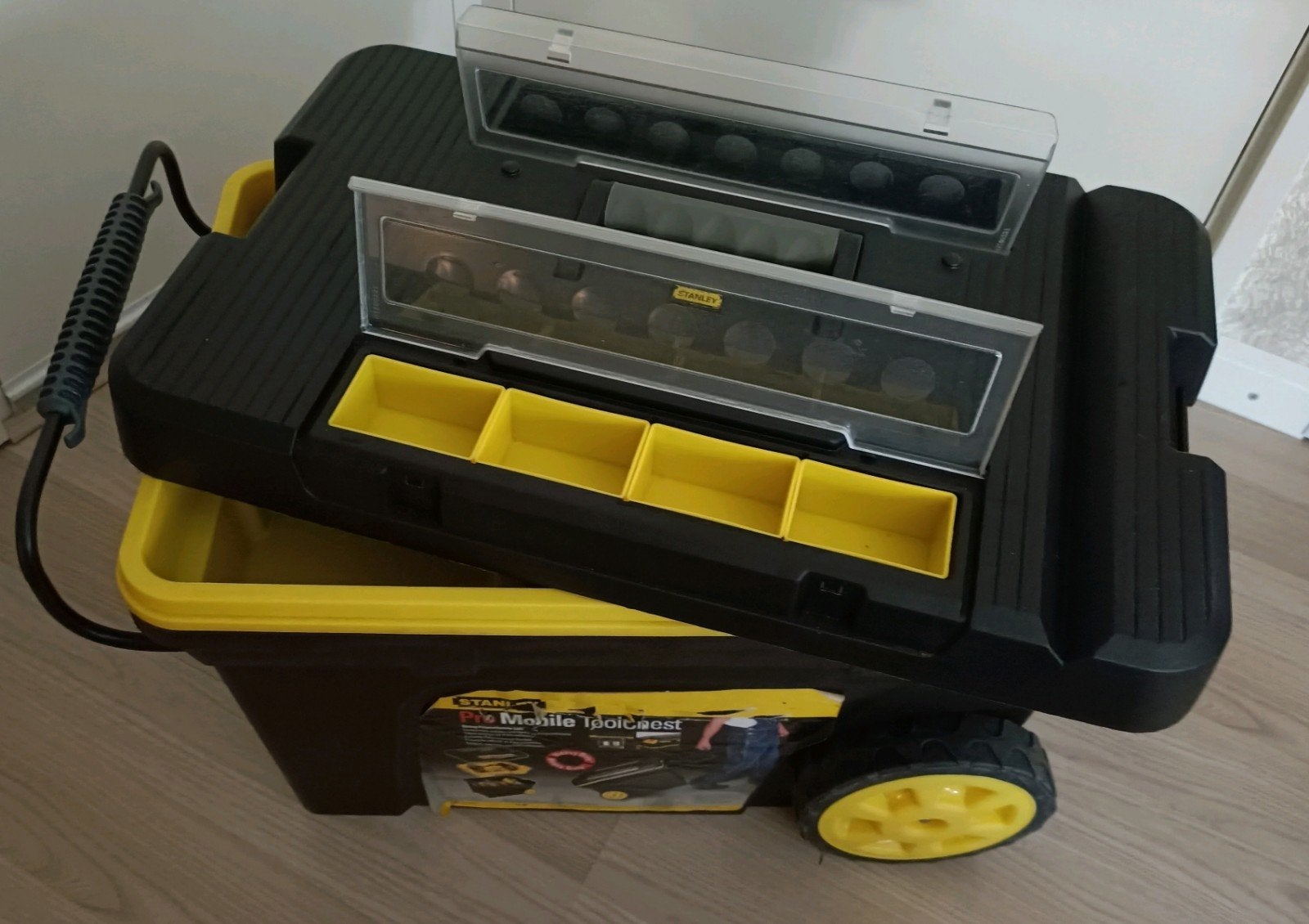 Stanley verrijdbare gereedschapskoffer/trolley!, Ophalen