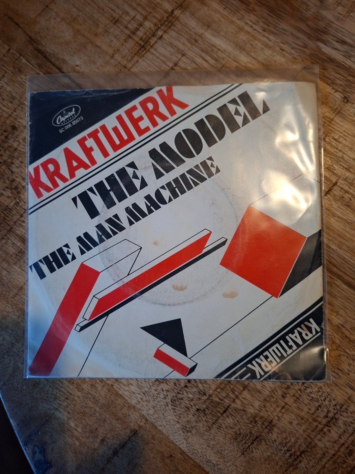 Kraftwerk - The Model / The Man-Machine 7 inch single, Gebruikt, 7 inch, Ophalen of Verzenden, Pop