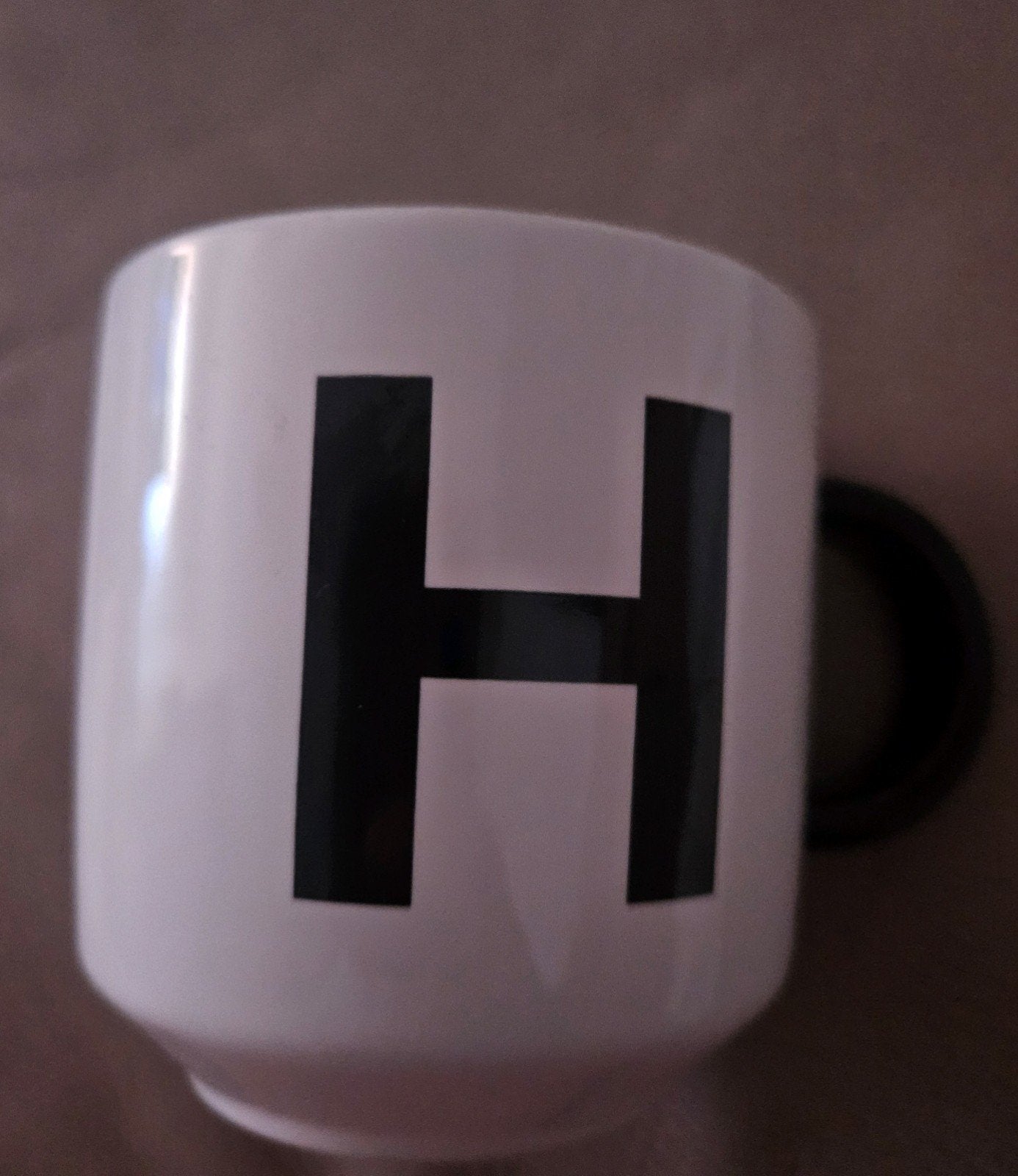 Mok met letter H, Hema, Keramiek, Zo goed als nieuw, Modern