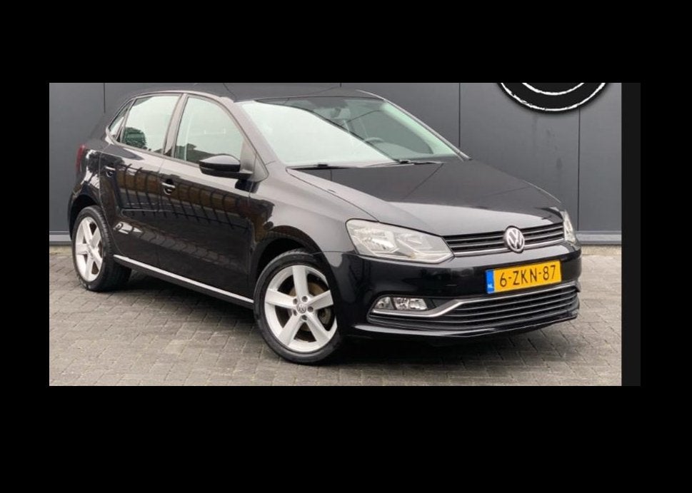 Volkswagen Polo 1.2 TSI - 2015 - Zwart, Auto's, Stof, 40 €/maand, 4 cilinders, Zwart