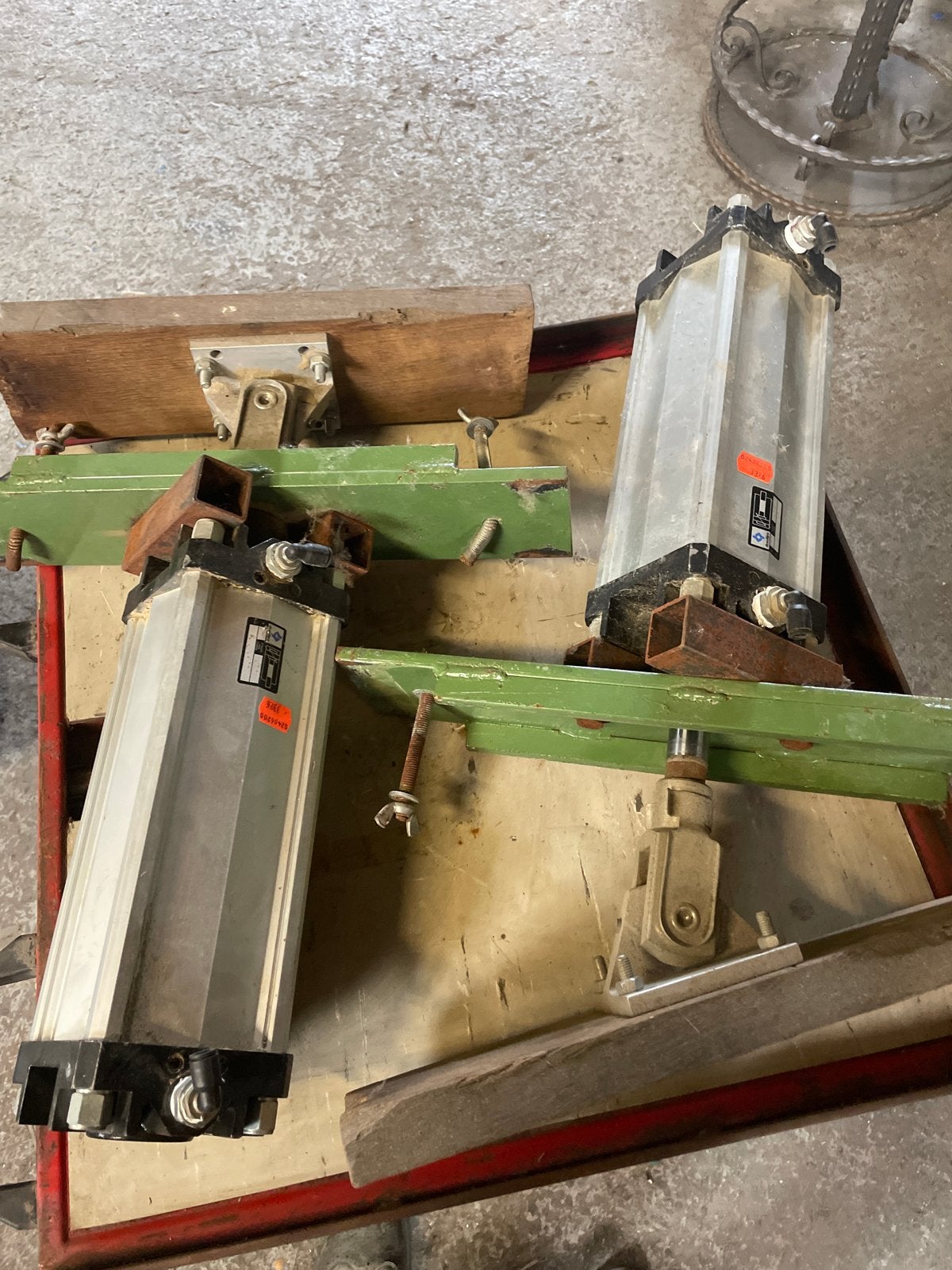Pneumax ISO 6431 Luchtcilinders (2 stuks), Ophalen, Gebruikt
