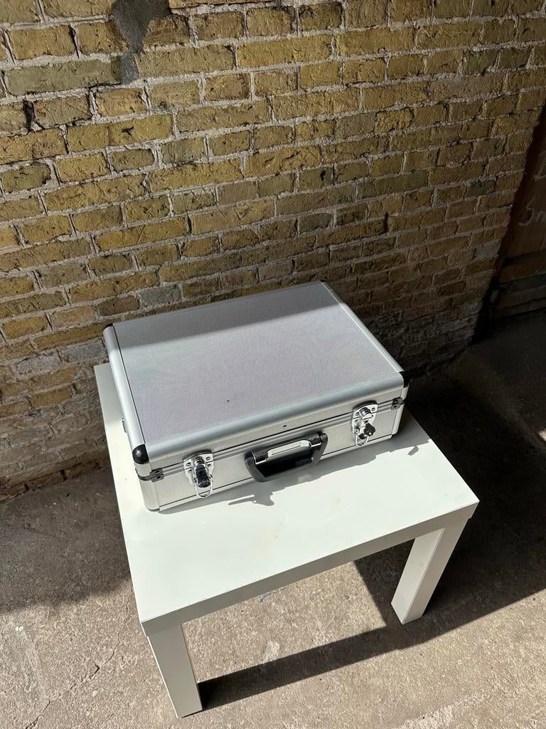 Metalen koffer met slot - Ideaal voor pokerset/opslag, Ophalen, Gebruikt, Slot, Minder dan 50 cm
