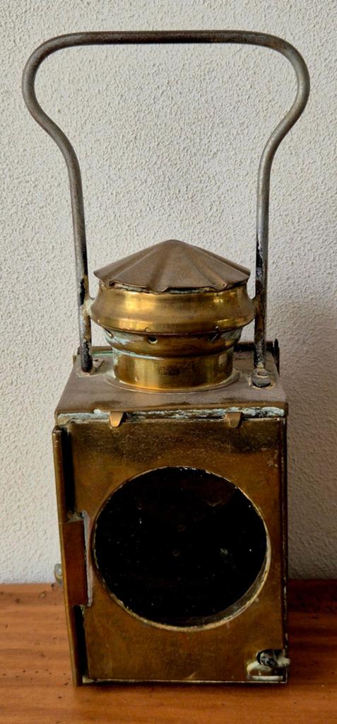 Een antieke koperen spoorweg- of rangeerlamp., Ophalen of Verzenden, Koper