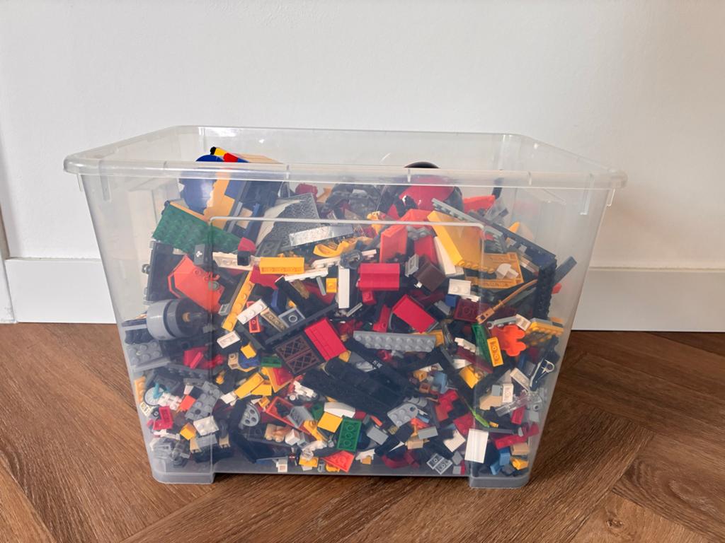 Bak met bouwstenen, 3 auto's (niet-origineel Lego), Ophalen, Gebruikt, Overige merken