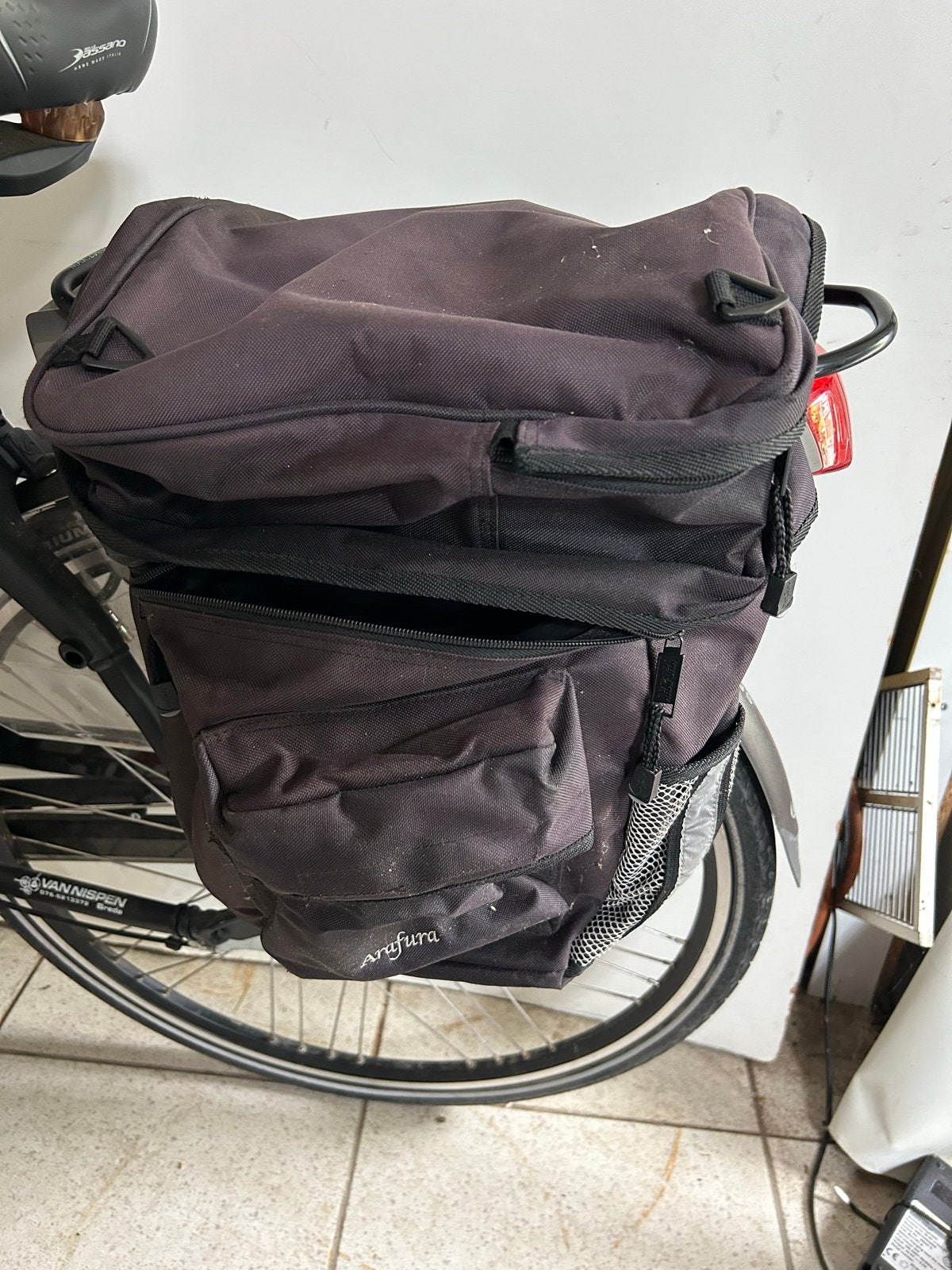 Arafura Fietstassen - Gebruikt, Verzenden, Gebruikt