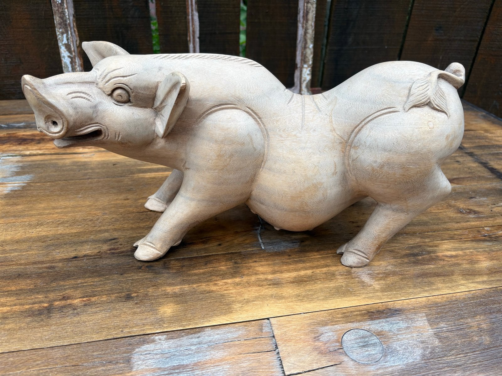 Uniek beeld handgesneden houten varken, Ophalen of Verzenden, 20 - 50 cm, Beeld, Hout