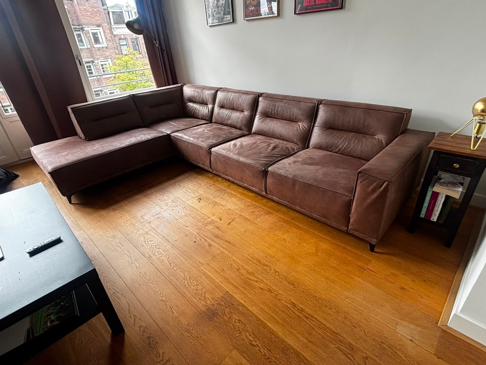 Grote hoekbank met chaise longue – bruin – 320 cm
