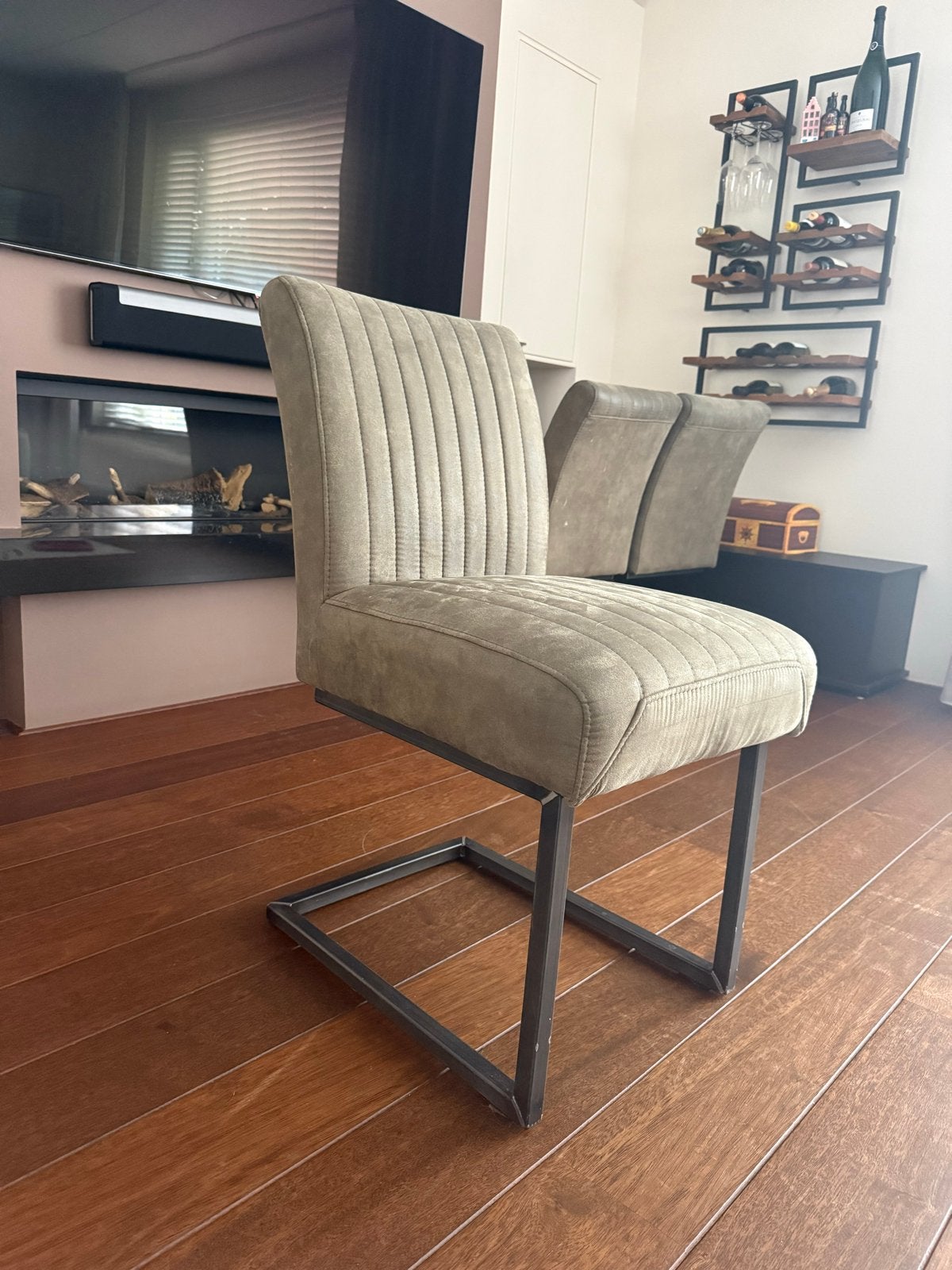 4 eetkamerstoelen microleder kaki groen, Ophalen, Gebruikt, Vier, Metaal