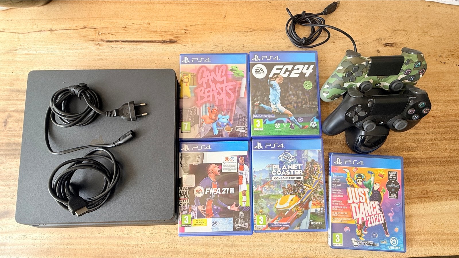 PlayStation 4 met 5 games en 2 controllers - ZGAN, Met games, Met 2 controllers, Ophalen of Verzenden, Zo goed als nieuw