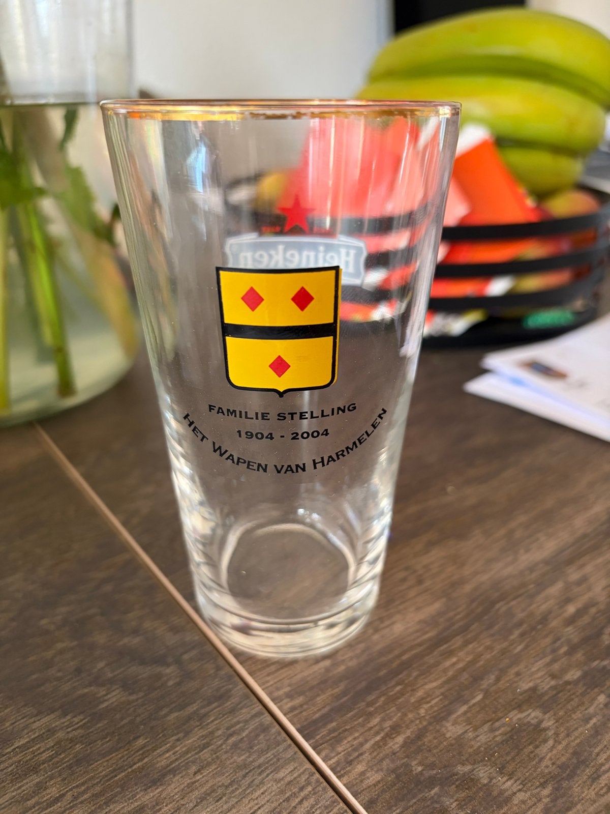 Heineken dubbeldruk glas wapen van harmelen, Ophalen of Verzenden, Zo goed als nieuw, Bierglas