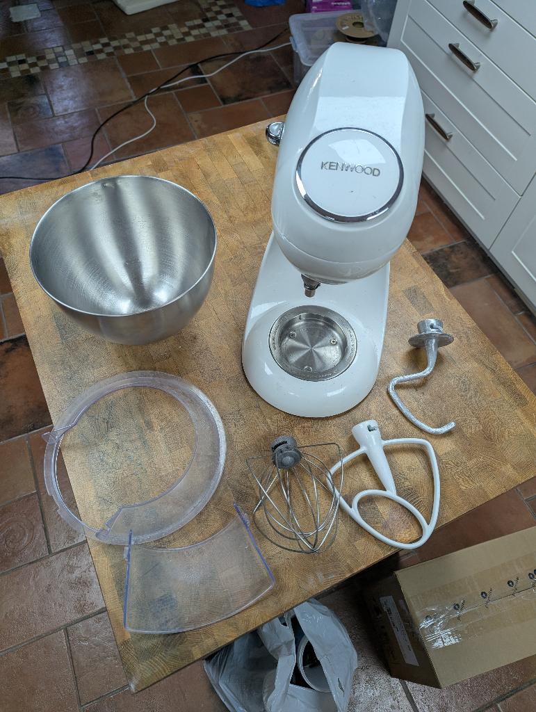 Kenwood Patissier staande mixer, 4 liter of meer, Ophalen, Gebruikt, 3 snelheden of meer