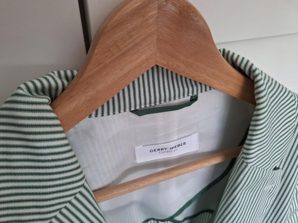 Gerry Weber Colbert wit met groene streep, maat 46, Wit, Maat 46/48 (XL) of groter, Ophalen of Verzenden, Zo goed als nieuw