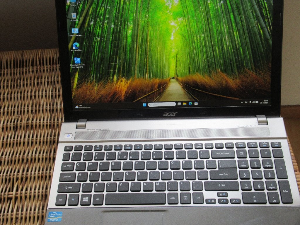 acer aspire v3 571    i7, Computers en Software, Windows Laptops, Met videokaart, 2 tot 3 Ghz, Aser, 8 GB