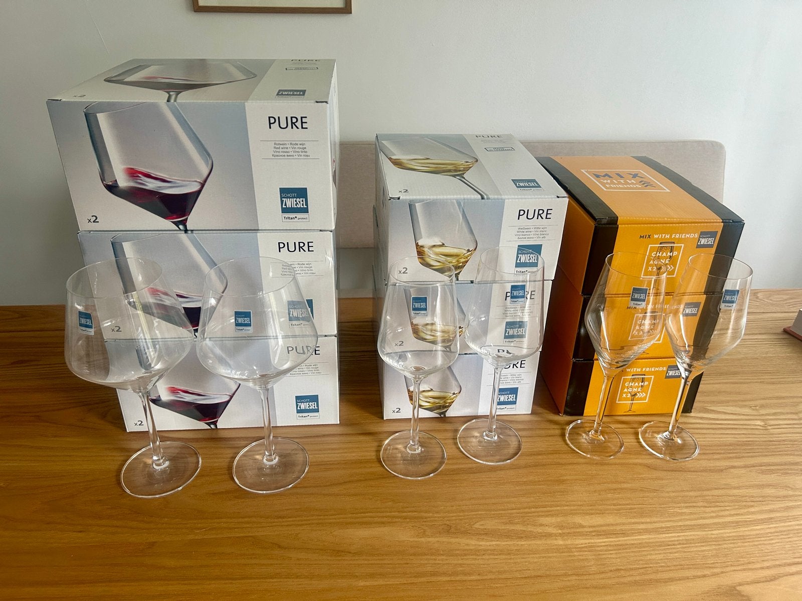 18 nieuwe Zwiesel glazen wit rood en champagne, Huis en Inrichting, Ophalen, Nieuw