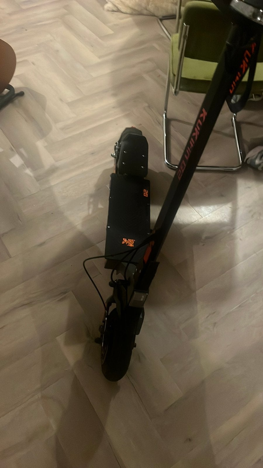 Kukurin g2 moet snel weg. Voor 400 mag die morgen weg, Fietsen en Brommers, Steps, Ophalen, Zo goed als nieuw, Elektrische step (E-scooter)