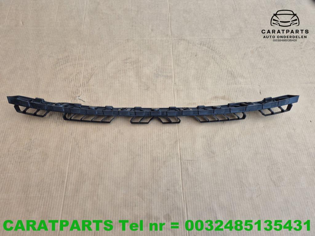 89A807458 Audi Q4 geleidingsstuk Q4 geleider q4 bumpersteun, Auto-onderdelen, Carrosserie en Plaatwerk, Bumper, Audi, Gebruikt