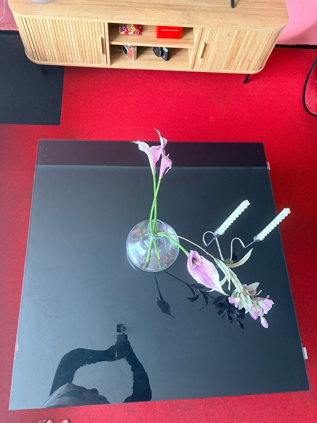 salontafel met glazen blad en chrome poten, Ophalen, Midcentury modern, industrial, paris elegant, Vierkant, 5 – 50