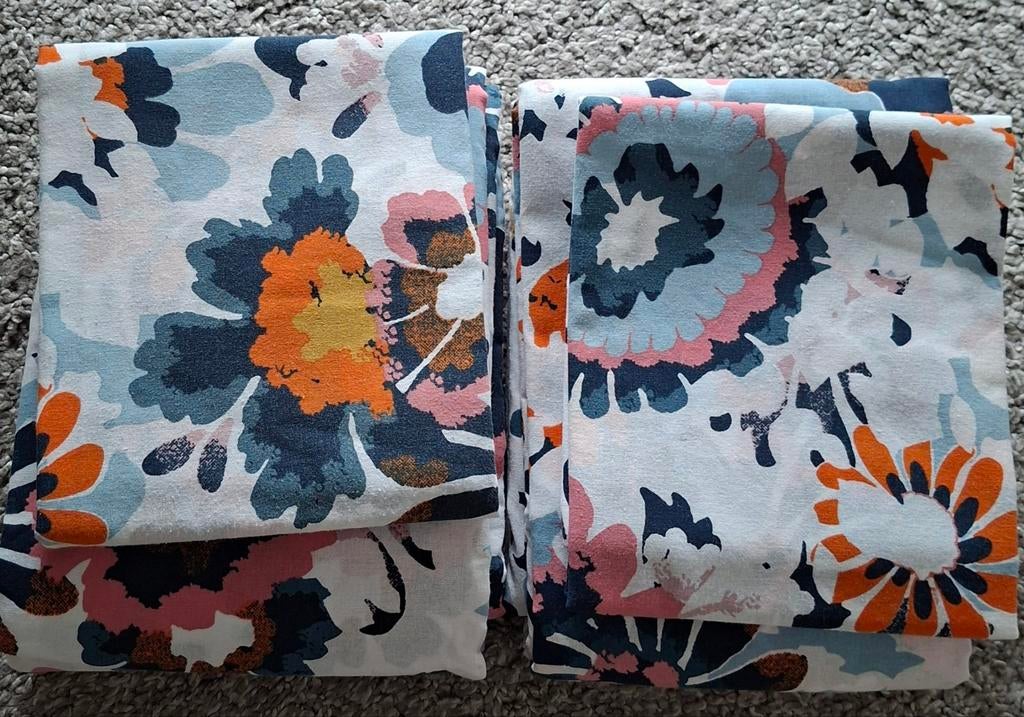 Bloemen dekbedovertrek, Dekbedovertrek, Ophalen of Verzenden, Zo goed als nieuw, Overige kleuren