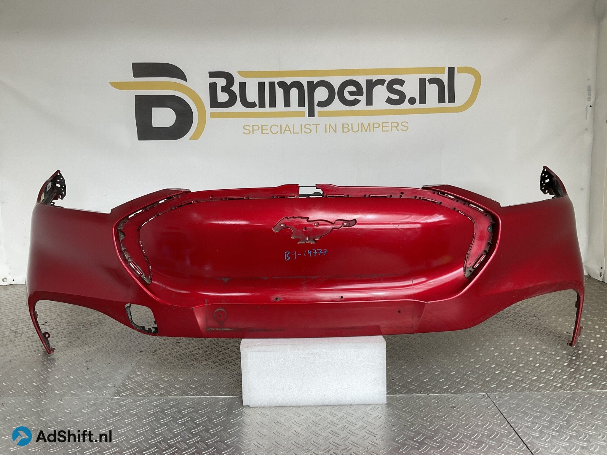Bumper Ford Mustang Mach-E LJ8B-17E857-A Voorbumper D9-14777