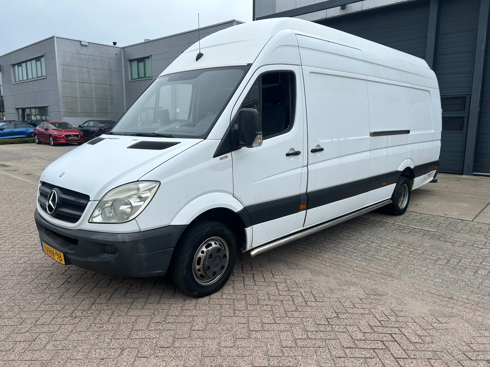 Mercedes-Benz Sprinter L4/H3 2.1 CDI 516 AUT 906 KA 50 2010, Auto's, Automaat, Zwart, 4 cilinders, Start-stop-systeem